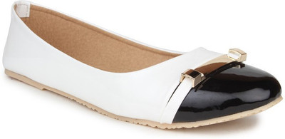 

Sindhi Footwear Comfortable Bellies For Women(White)