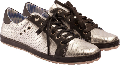 19 OFF on JEALOUS 21 Sneakers For Women White on Flipkart