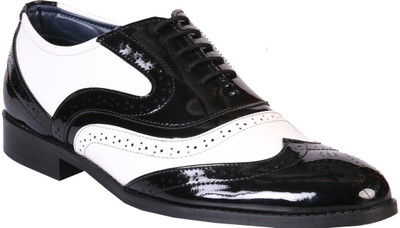 

Bxxy White and Black Mafia Oxford Brogue Shoes Lace Up For Men(Black, White