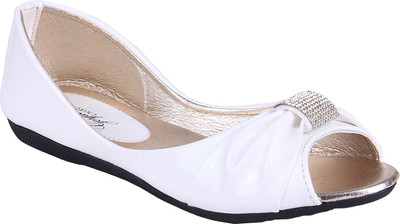 Goyal White Open Toe Bellies For Women(White