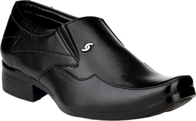 

Zebra Freemont Slip On Shoes For Men(Black)