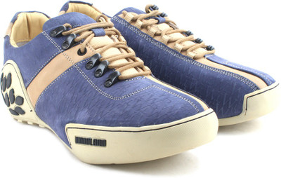 

Woodland Men Outdoor Shoes For Men(Multicolor, Denim