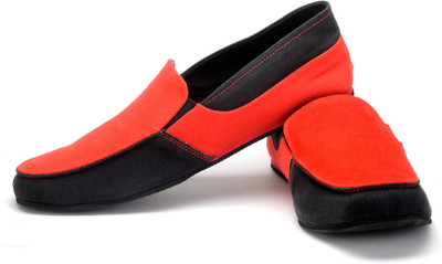 

FUNK Polly Red and Black Canvas Shoes For Men(Red, Black