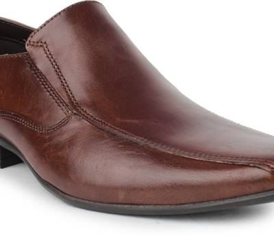 Red Tape Slip On