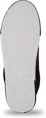 Navchetan Sneakers
