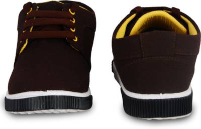 Navchetan Sneakers