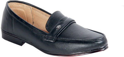 

Panahi Boys, Black