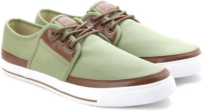 

United Colors of Benetton Men Sneakers For Men(Brown, Green), 903