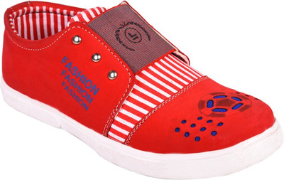 

Trilokani Boys, Red