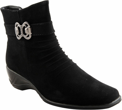 

Adorn Active and Cool Boots For Women(Black)