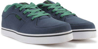 

United Colors of Benetton Men Sneakers For Men(Blue, 998