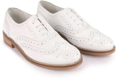 Glety Lace Up