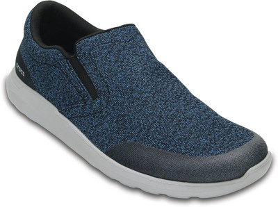 

Crocs Kinsale Static Boat Shoes For Men(Blue, Navy
