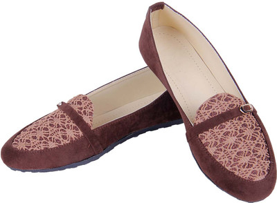 

Goyal Brown Dimond Cut Loafers For Women(Brown