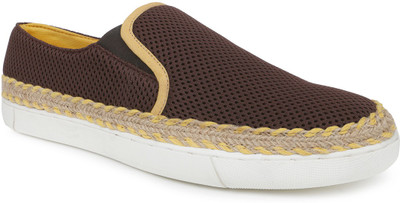 

Escaro Sneakers For Men(Brown