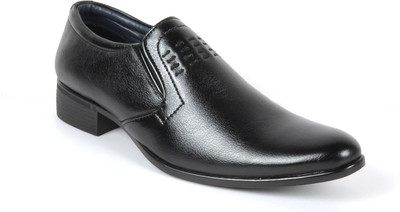

Toruzzi LIFESTYLE Slip On For Men(Black)
