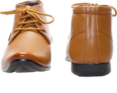 Zappy Lace Up