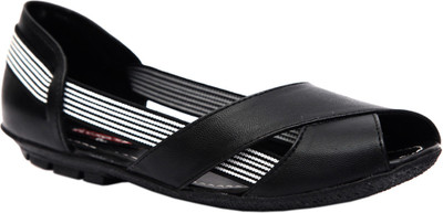 

Trilokani Girls, Black