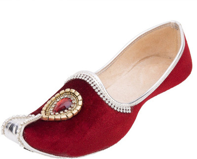 

Footrendz Lavish Jutis For Men(Maroon)