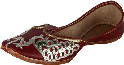 

Saashiwear Punjabi Jutis For Women(Brown)