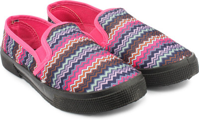 

Shoetopia Canvas Shoes For Women(Pink