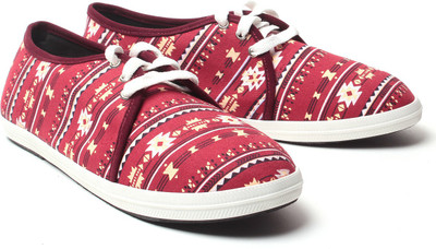 

Nell Canvas Shoes For Women(Red)