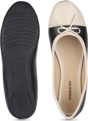 Chemistry Contrast Toe Ballerinas
