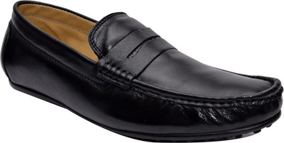 51% OFF on Hirel's Men Leather Mocassion Loafers For Men(Black) 51% OFF on Hirel's Men Leather Mocassion Loafers For Men(Black)