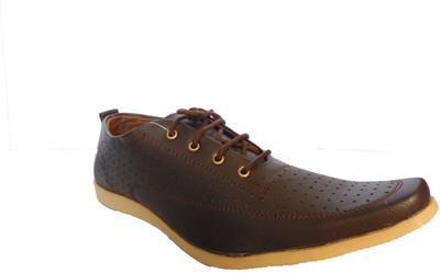 

Vayu Casual Shoes For Men(Brown)