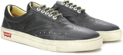 

Levi's Lannister Men Sneakers For Men, Grey