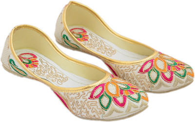 

Myra Beautiful work Jutis For Women(Multicolor)