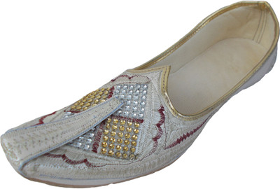 

Port Exclusive Wedding Wear Ethnic Jutis Mojaris For Men(Gold, Golden