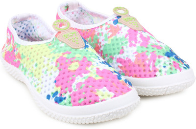 

Shoetopia Canvas Shoes For Women(Pink