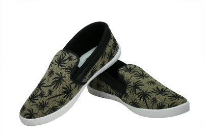 

Funk'd Casuals For Men(Tan, Blk-chery