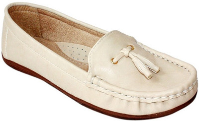 

Promenade Rossa Beige Loafers For Women(Beige)