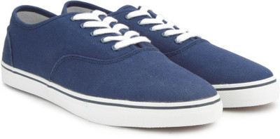 

United Colors of Benetton Men Sneakers For Men(Blue, White), 906