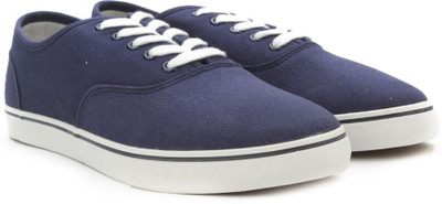 

United Colors of Benetton Men Sneakers For Men(Blue, 906