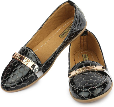 

Moonwalk Casuals For Women(Black
