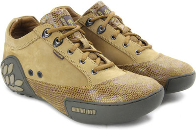 

Woodland Null Men Outdoor Shoes For Men(Brown), Camel