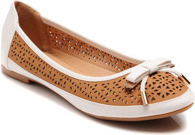 

Bruno Manetti 2018-3 Bellies For Women(Tan), Camel