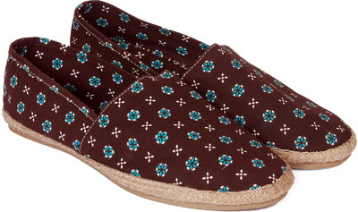 

Bacca Bucci Casuals For Men(Maroon