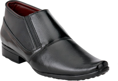 

Shoe Day Slip On Shoes For Men(Black