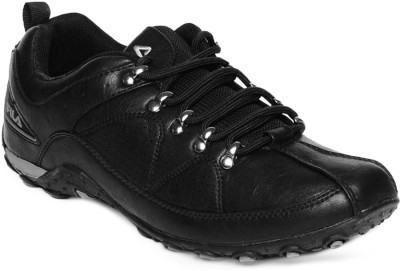 

Fila NEW PERCOSO III Sneakers For Men(Black, Blk