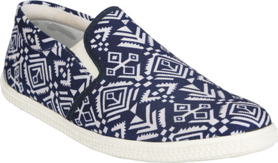 

Bacca Bucci Casual Shoes For Men(Blue
