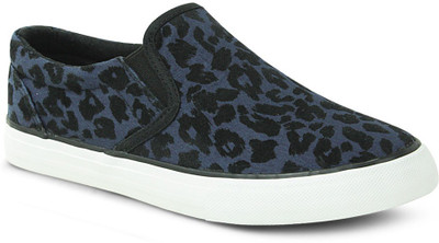 

Get Glamr Stylish Slip Ons Canvas Shoes For Men(Blue