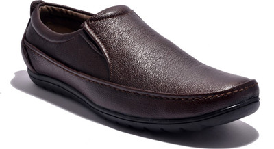

Sir Corbett Rubber Slip On Shoes For Men(Brown)
