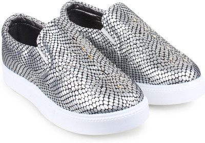 

Shoetopia Sneakers For Women(Silver)