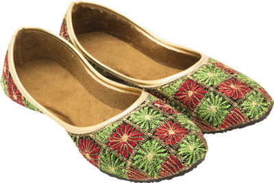 

Footrendz Embroidered Jutis For Women(Green), Green::black::red::golden