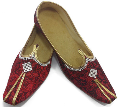 

Rajsahi Jutis For Men(Maroon