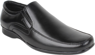 

Guava Slip On Shoes For Men(Black, 09;black